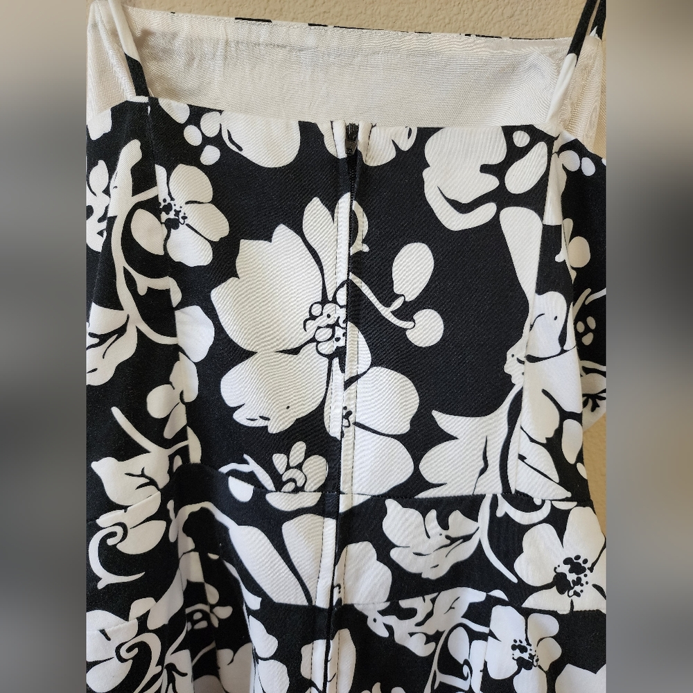 B. Smart dress - Picture 6 of 12